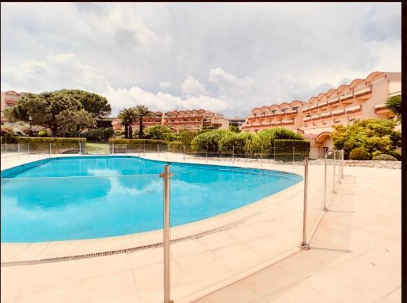 Antibes Secured Parc Velusine With Private Parking, Terrace, Pools And Tennis Courts. Kültér fotó