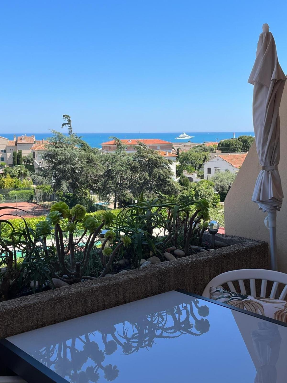 Antibes Secured Parc Velusine With Private Parking, Terrace, Pools And Tennis Courts. Kültér fotó